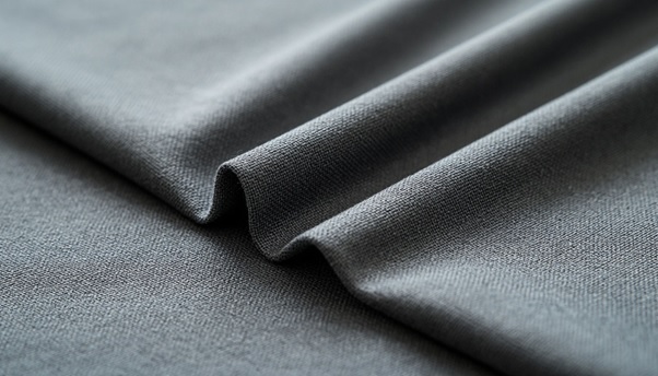 Полиэстер и его роль в тканях для спецодежды